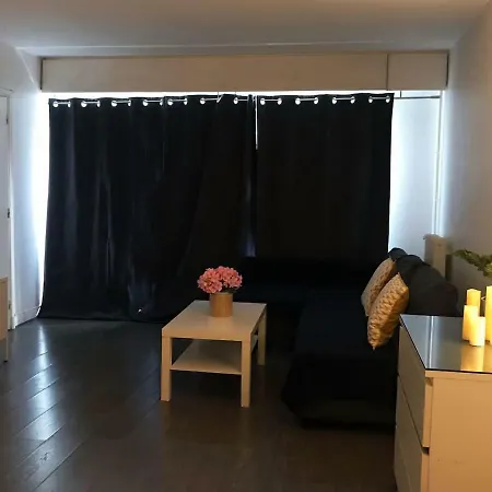 Apartament Lovely Flat Champs De Mars Eiffel