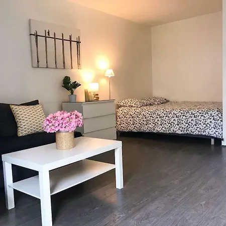 Lovely Flat Champs De Mars Eiffel