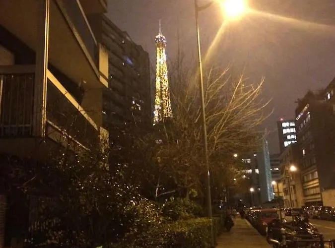 Apartment Lovely Flat Champs De Mars Eiffel