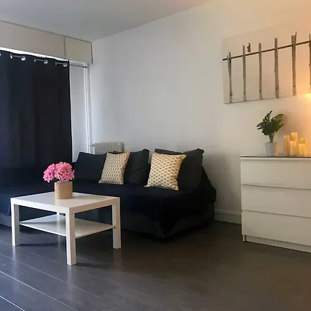 Lovely Flat Champs De Mars Eiffel